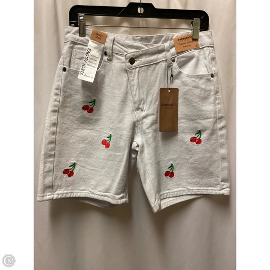 Shorts By Clothes Mentor In White Denim, Size: 8