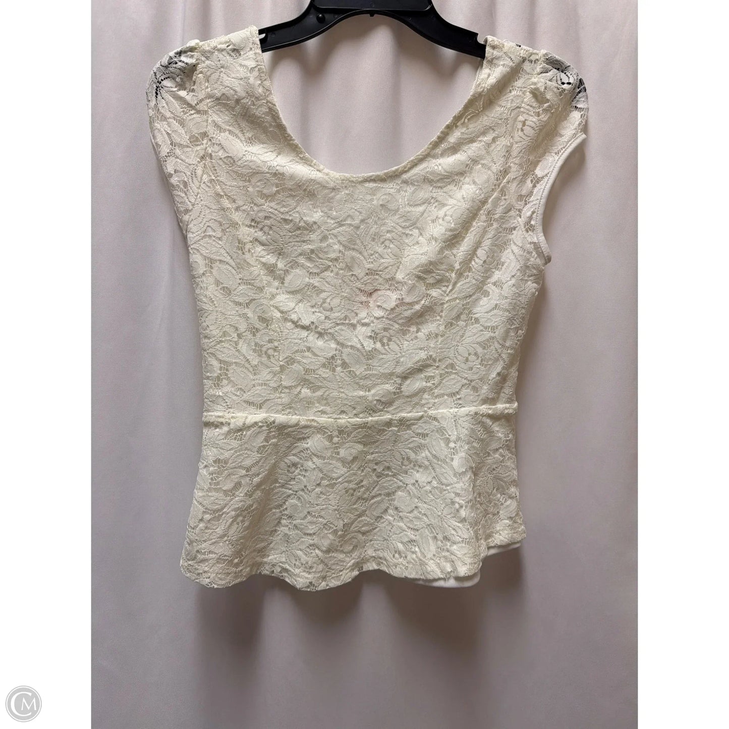 Top Sleeveless By Clothes Mentor In Cream, Size: S