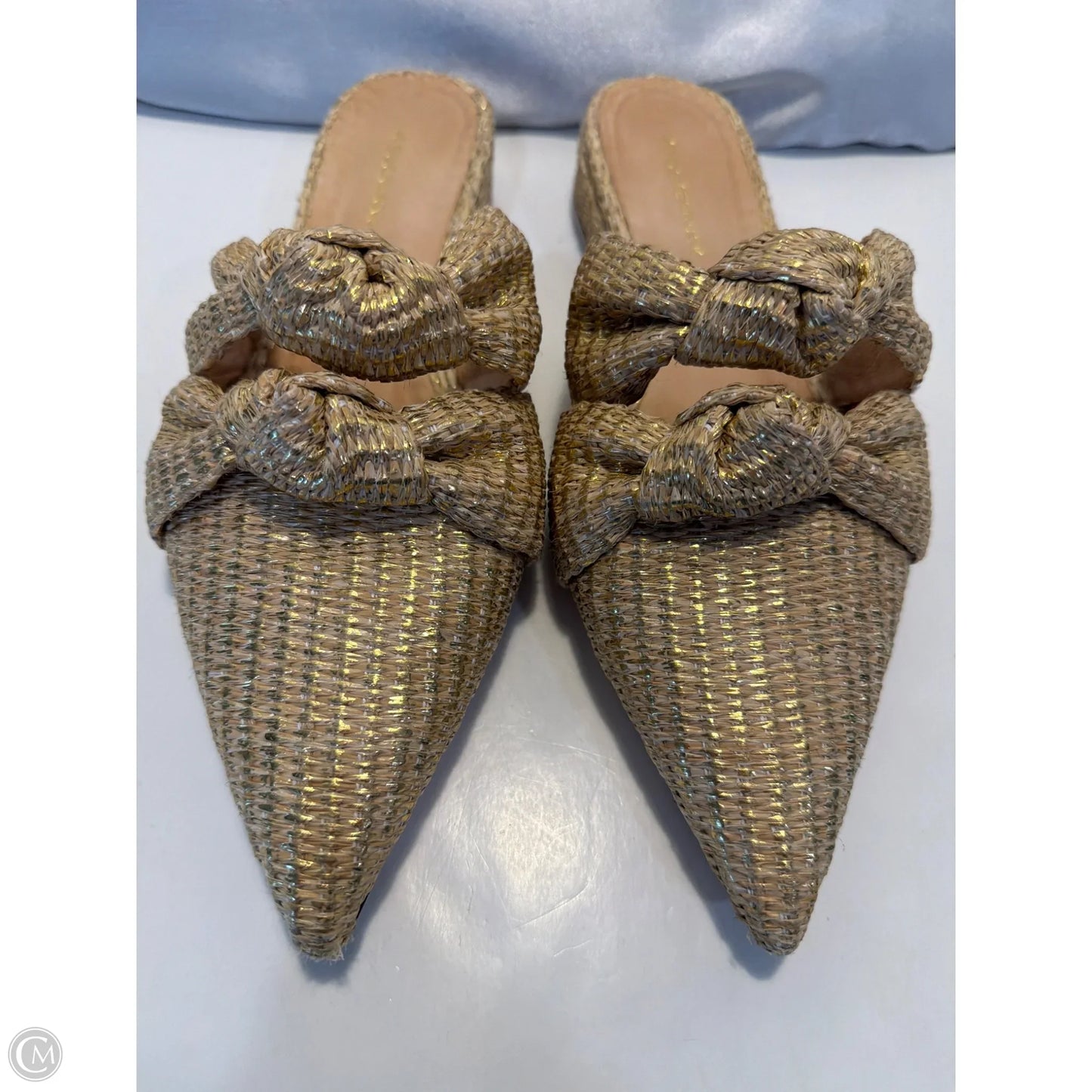 Shoes Flats By Tuckernuck In Gold, Size: 8