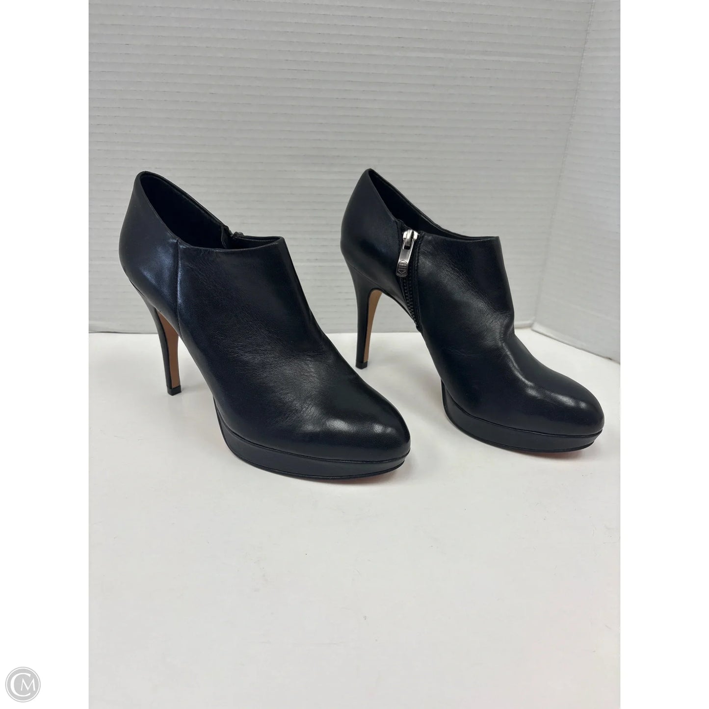 Boots Ankle Heels By Vince Camuto In Black, Size: 7.5