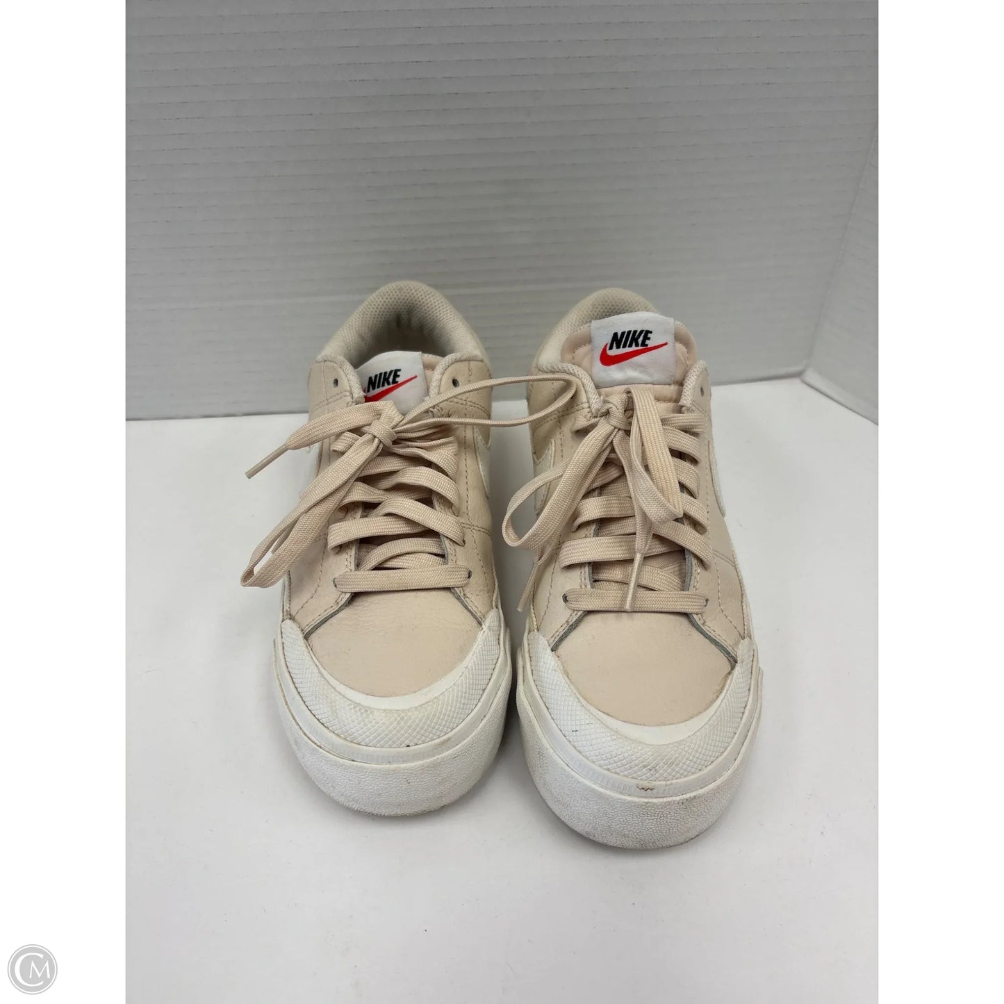 Shoes Sneakers By Nike In Tan, Size: 5.5