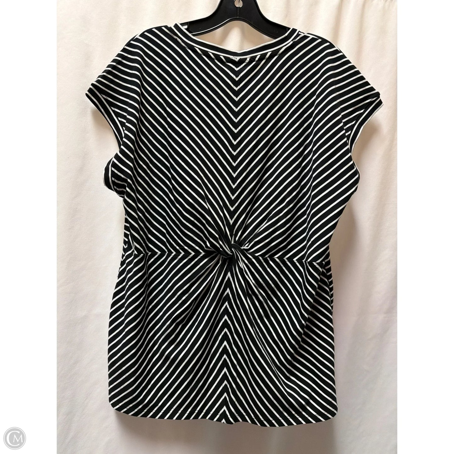 Top Short Sleeve By Chicos In Black & White, Size: L