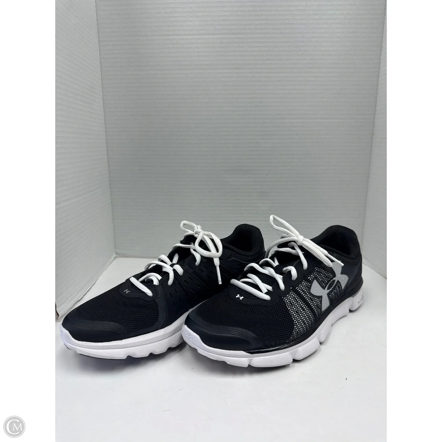 Shoes Athletic By Under Armour In Black, Size: 9.5