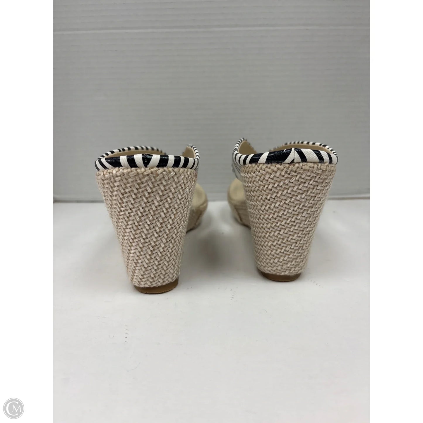 Sandals Heels Wedge By Clothes Mentor In Black & White, Size: 9.5