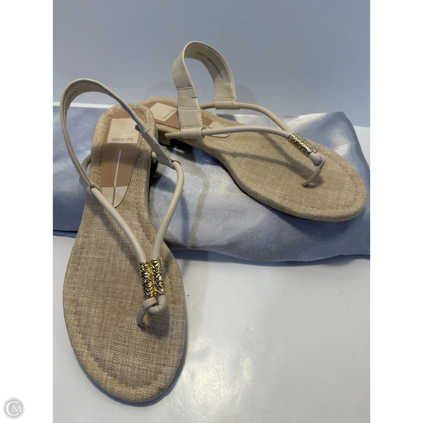 Sandals Flats By Dolce Vita In Cream, Size: 9.5