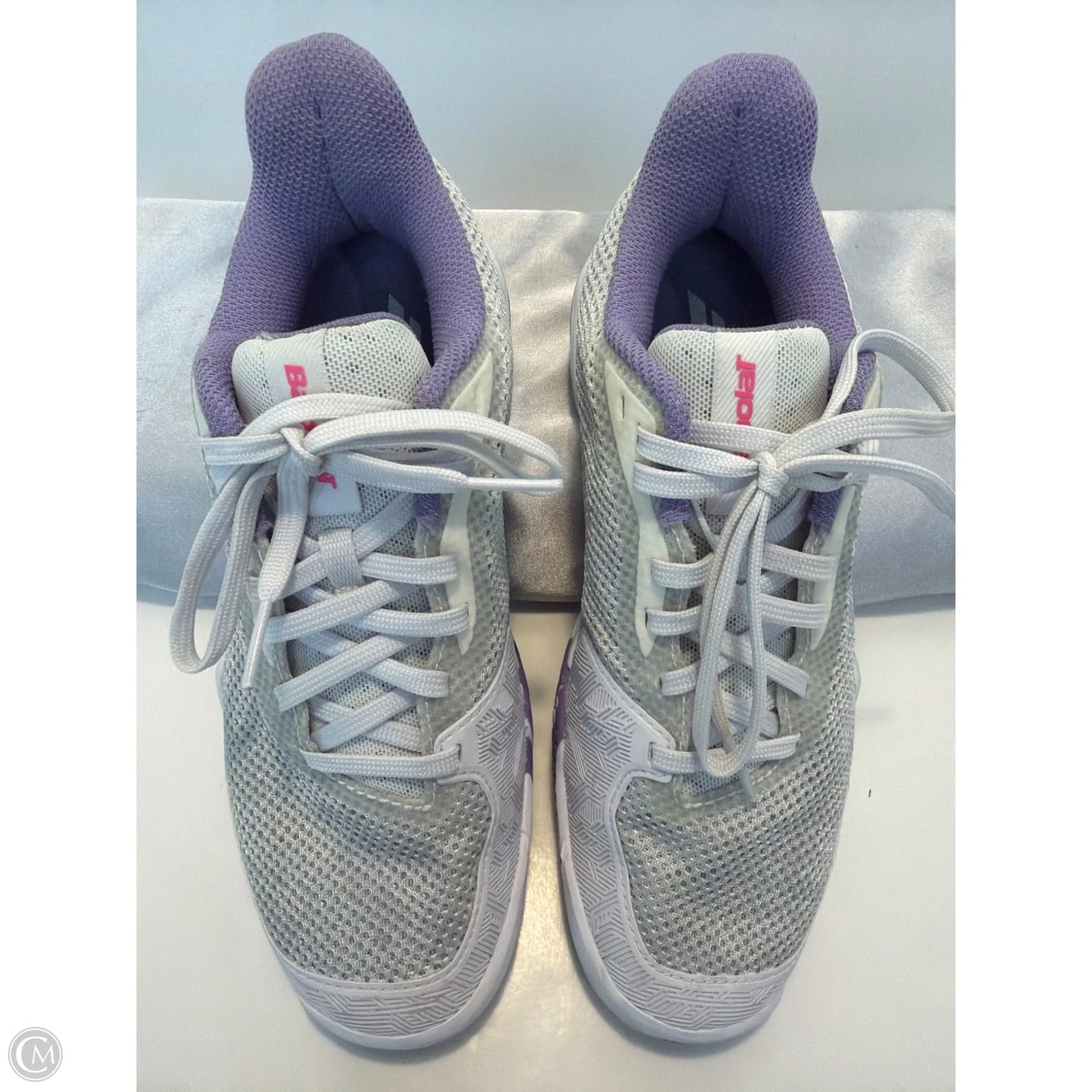 Shoes Athletic By Clothes Mentor In White, Size: 6.5
