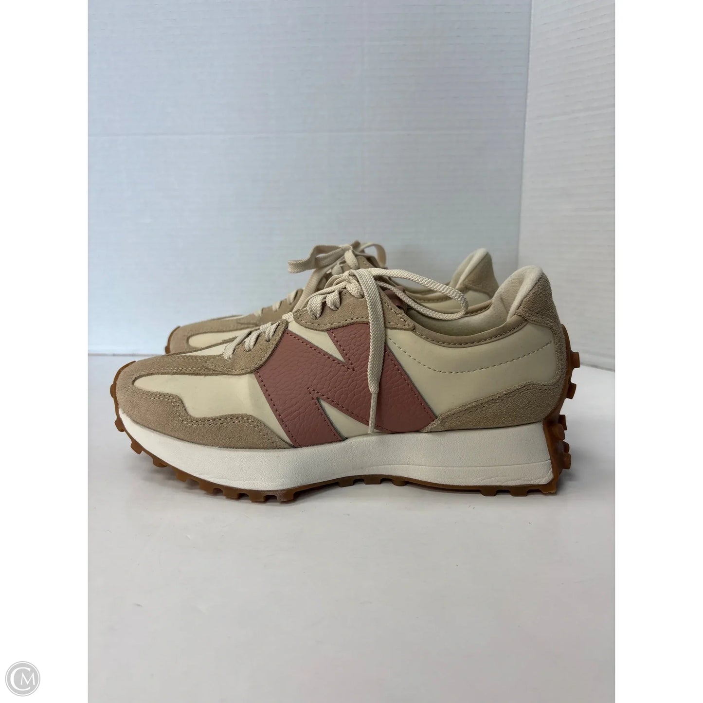 Shoes Athletic By New Balance In Beige, Size: 8.5