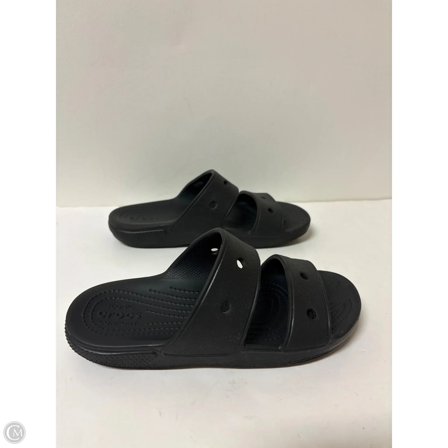 Sandals Flats By Crocs In Black, Size: 8