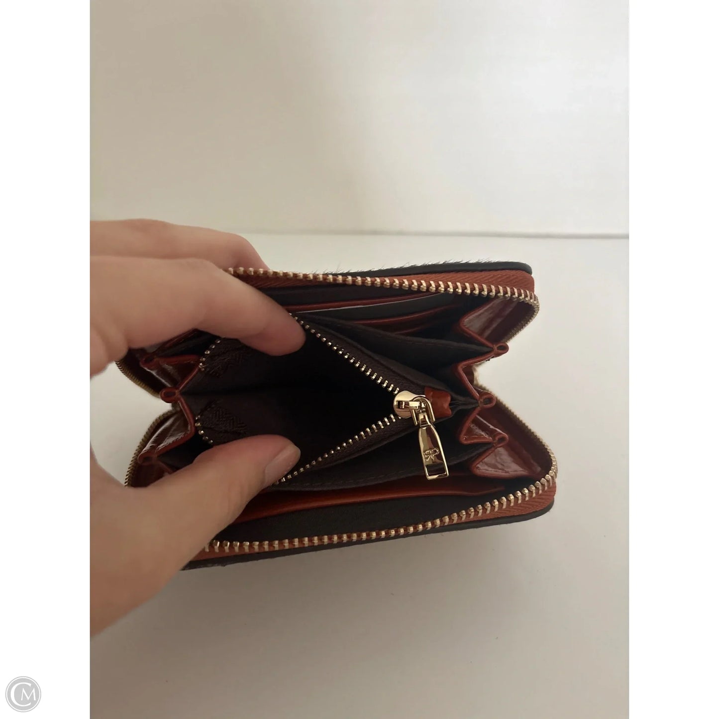 Wallet By Clothes Mentor, Size: Large