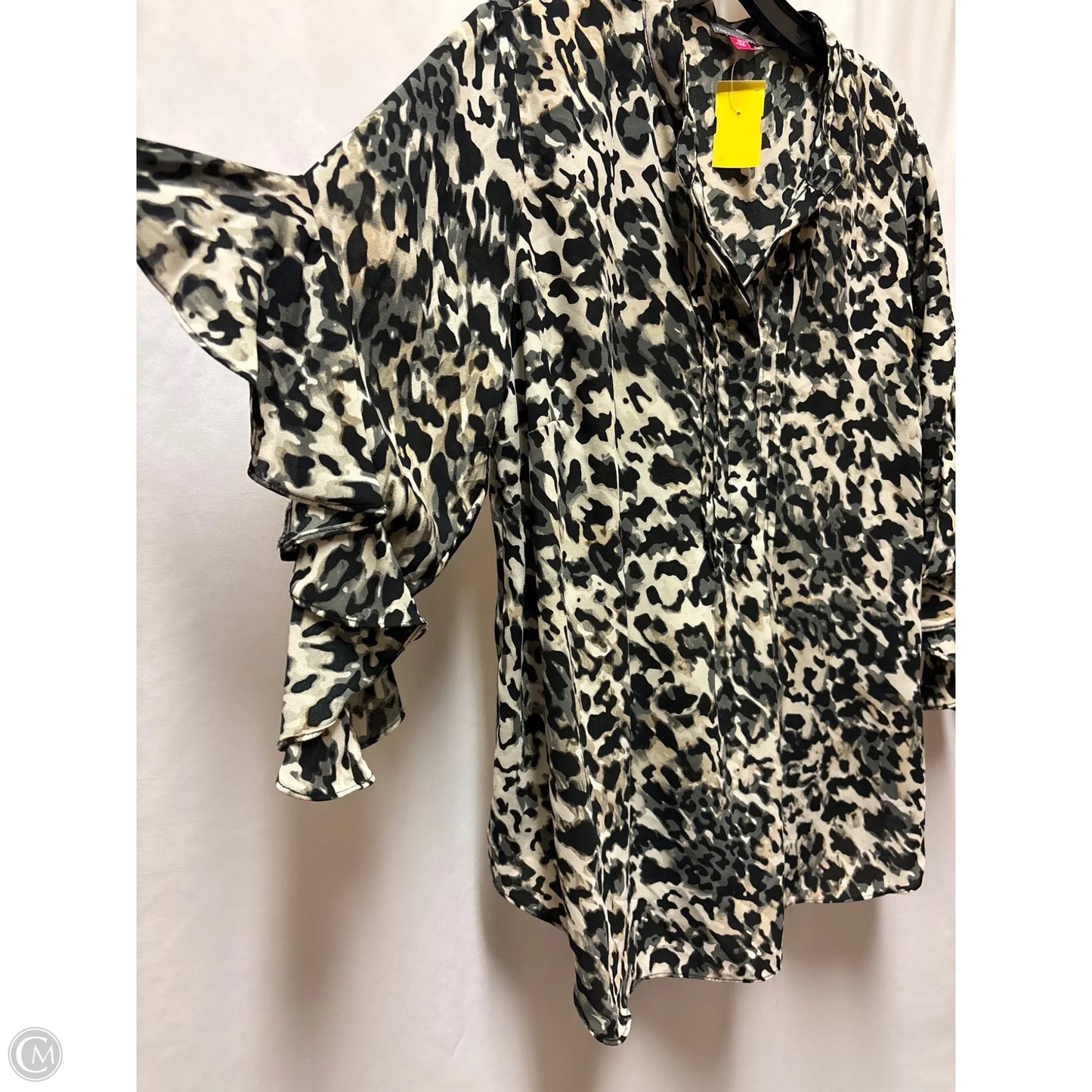 Top Long Sleeve By Vince Camuto In Animal Print, Size: 1x