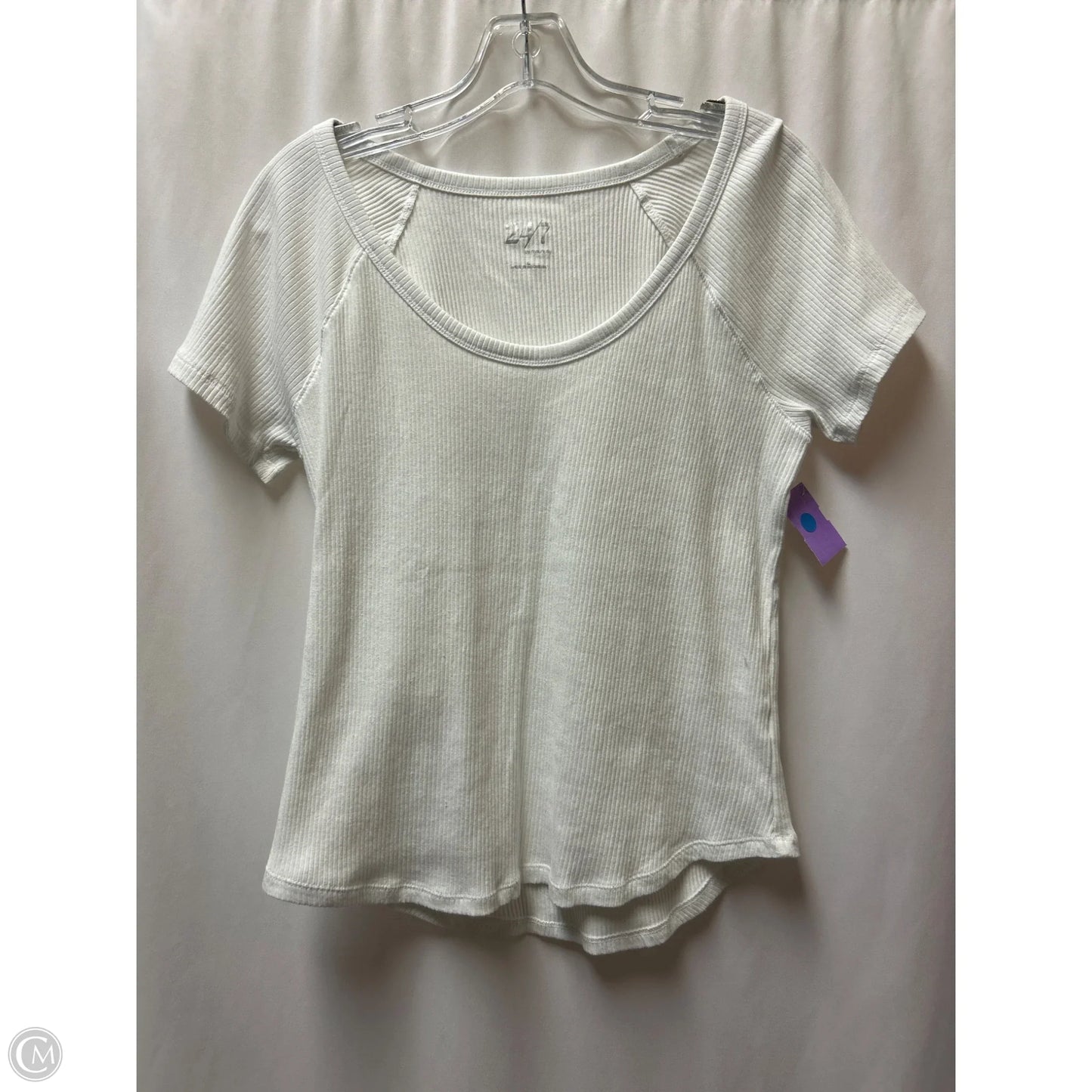 Top Short Sleeve By Maurices In White, Size: L