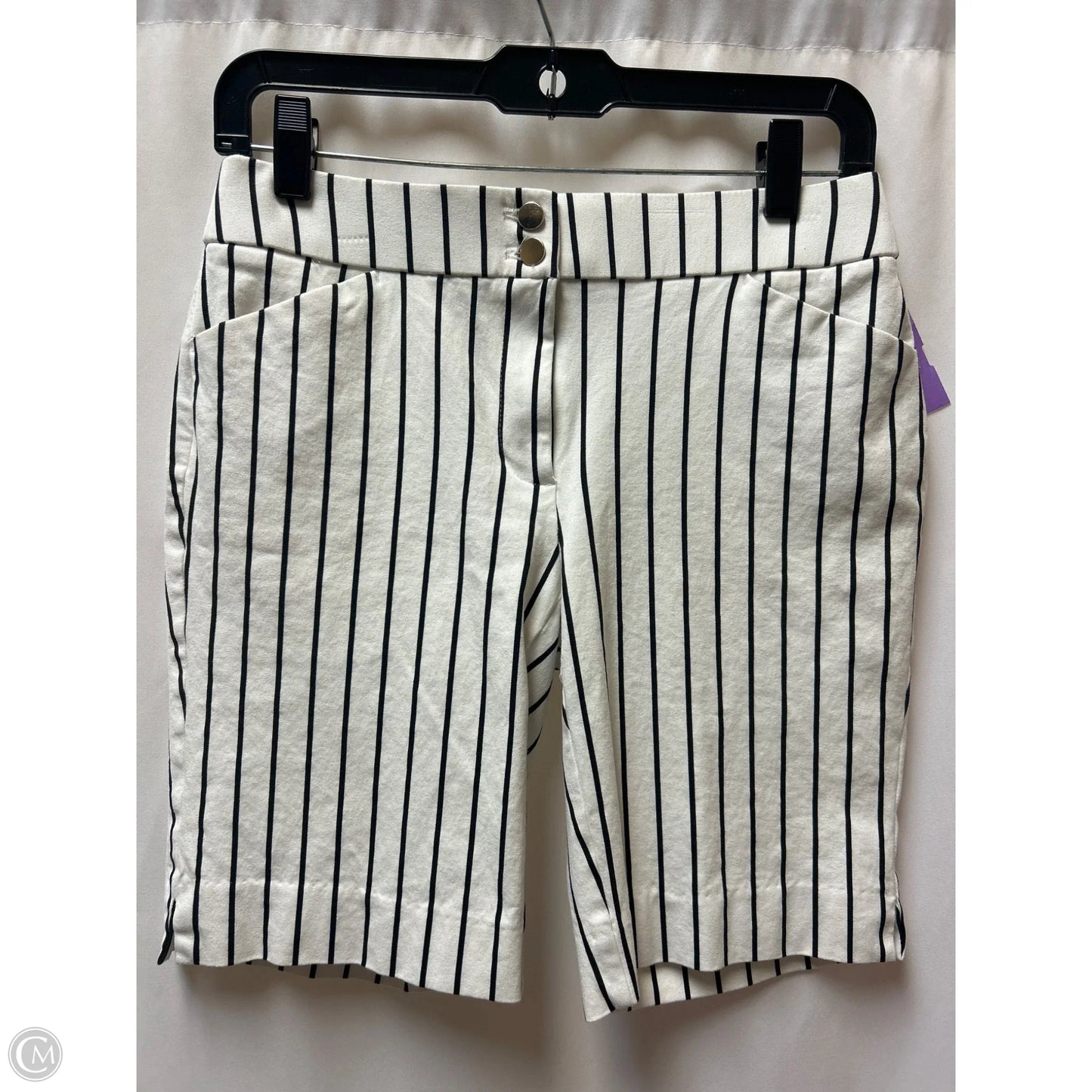 Shorts By Chicos In White, Size: Xs