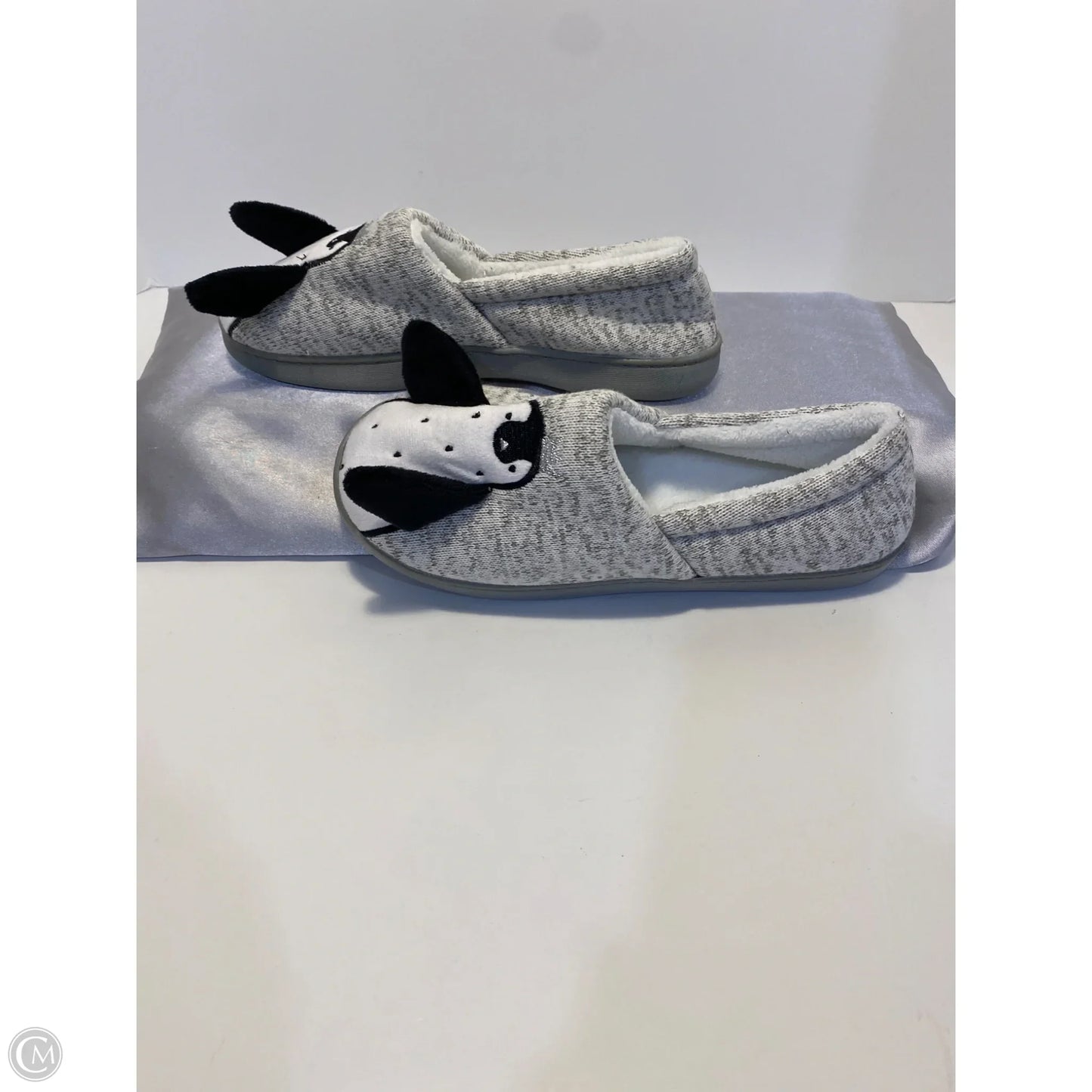 Slippers By Clothes Mentor In Grey