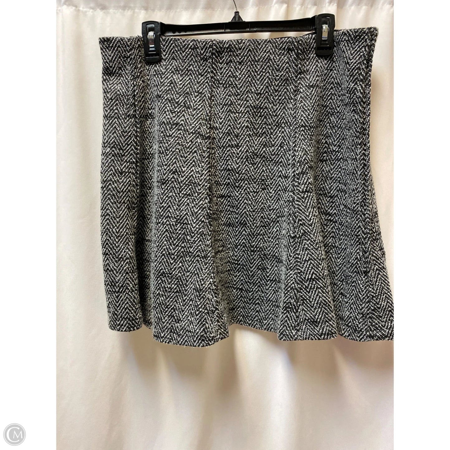 Skirt Mini & Short By Loft In Grey, Size: L