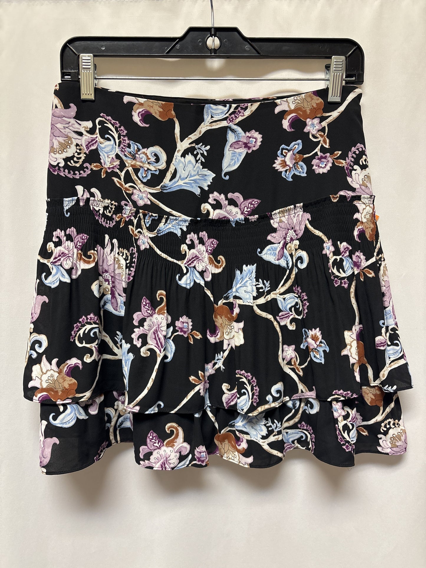 Skirt Mini & Short By White House Black Market  Size: 2