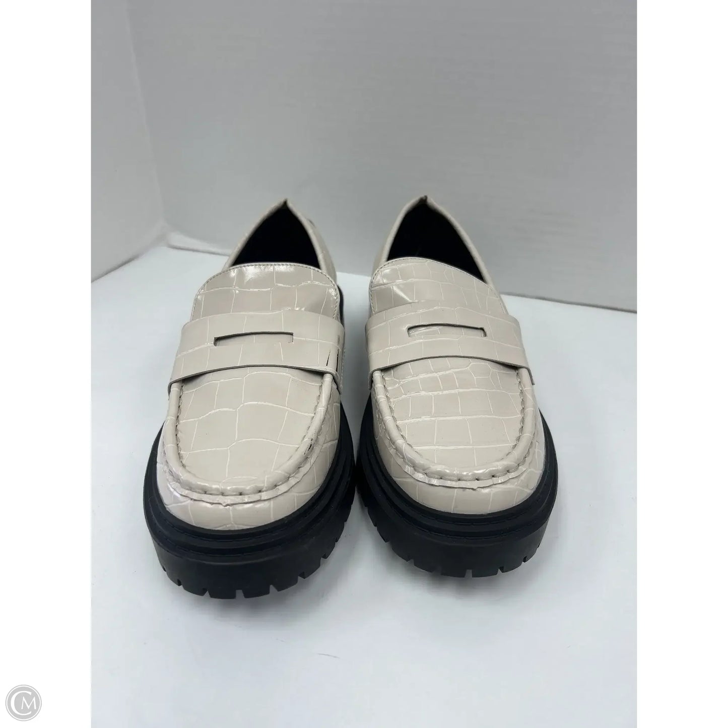 Shoes Flats By Fashion To Figure In Cream, Size: 10