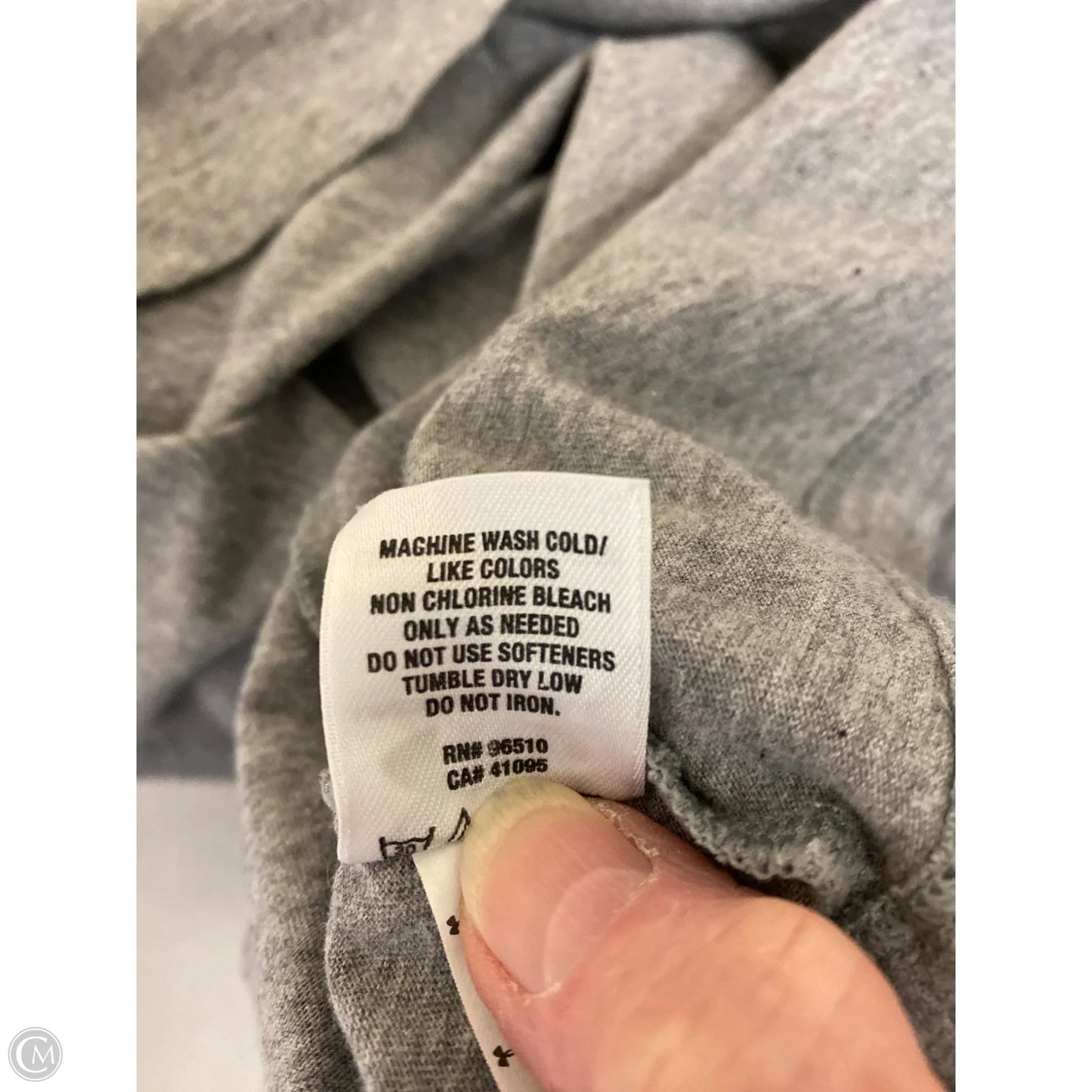 Athletic Top Short Sleeve By Under Armour In Grey, Size: Xl