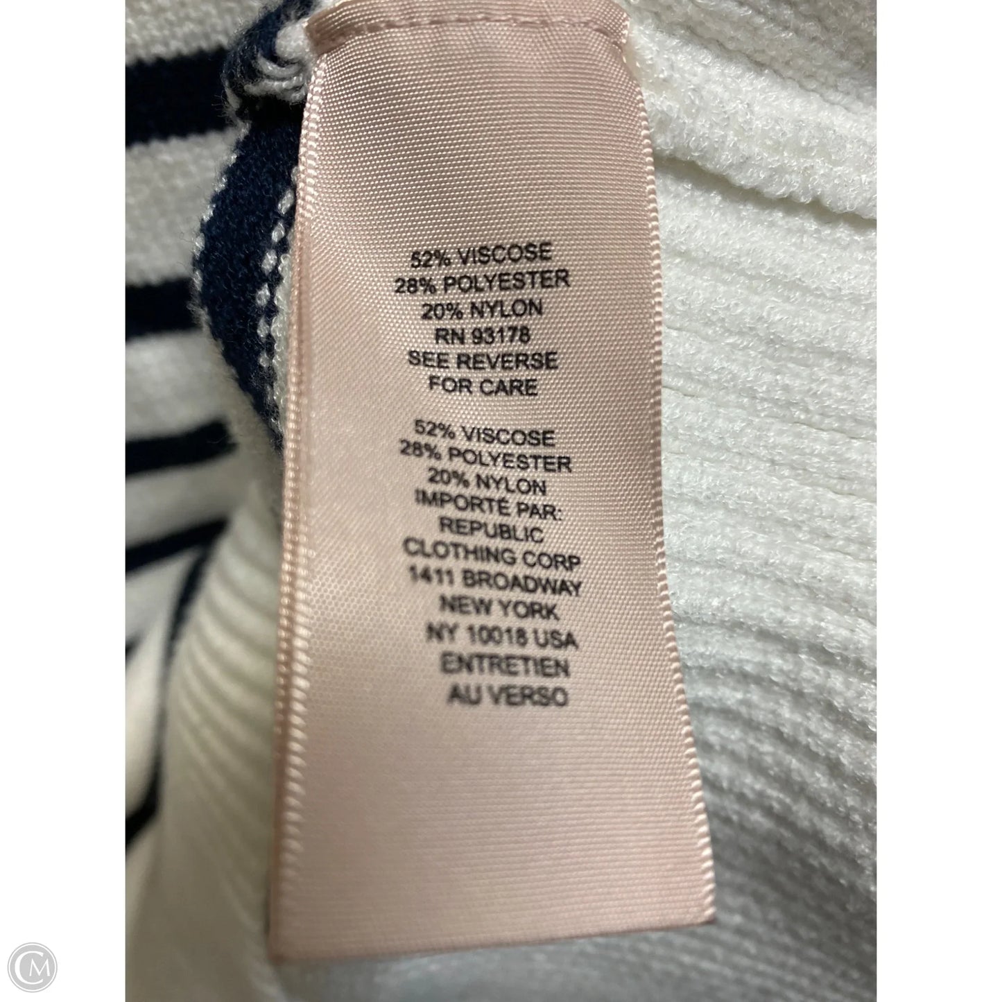 Sweater By Philosophy In White, Size: Sp