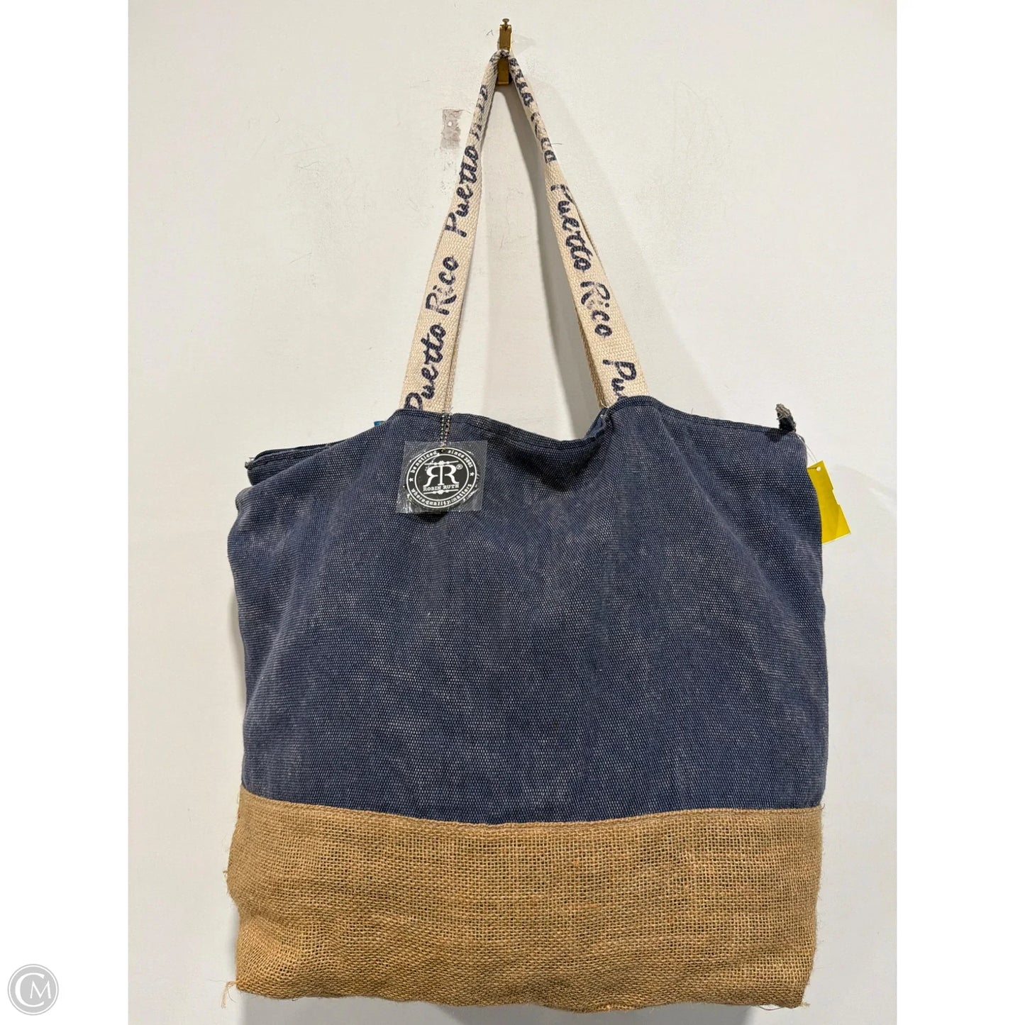 Tote By Clothes Mentor, Size: Medium