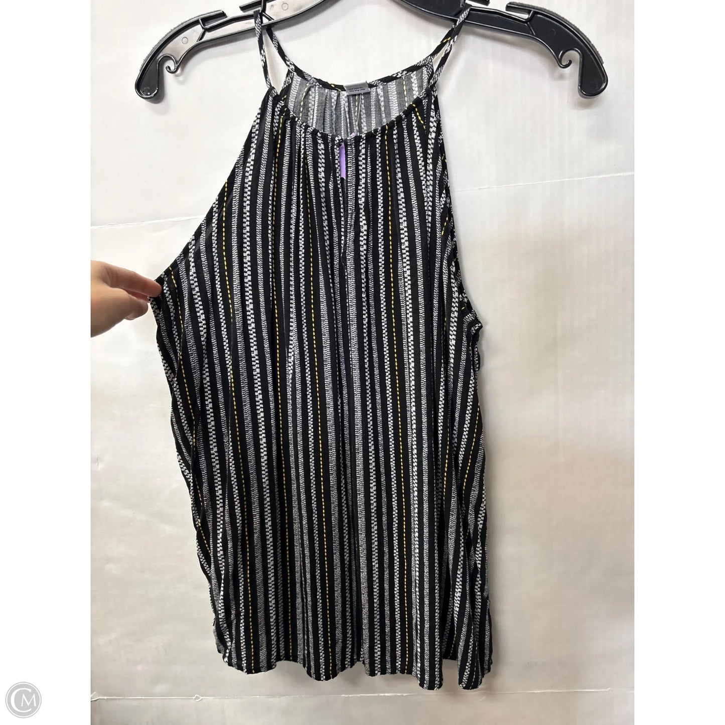 Top Sleeveless By Old Navy In Black, Size: M