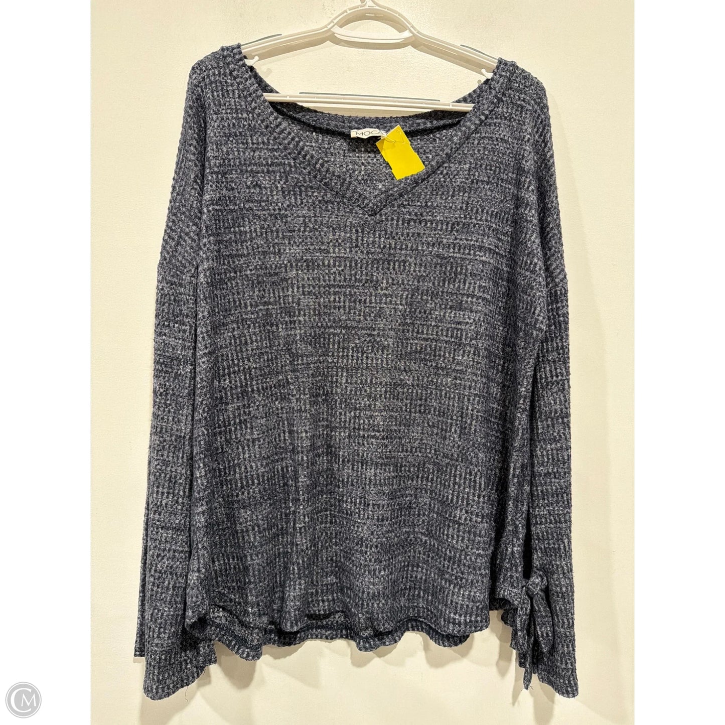 Top Long Sleeve By Clothes Mentor In Navy, Size: M