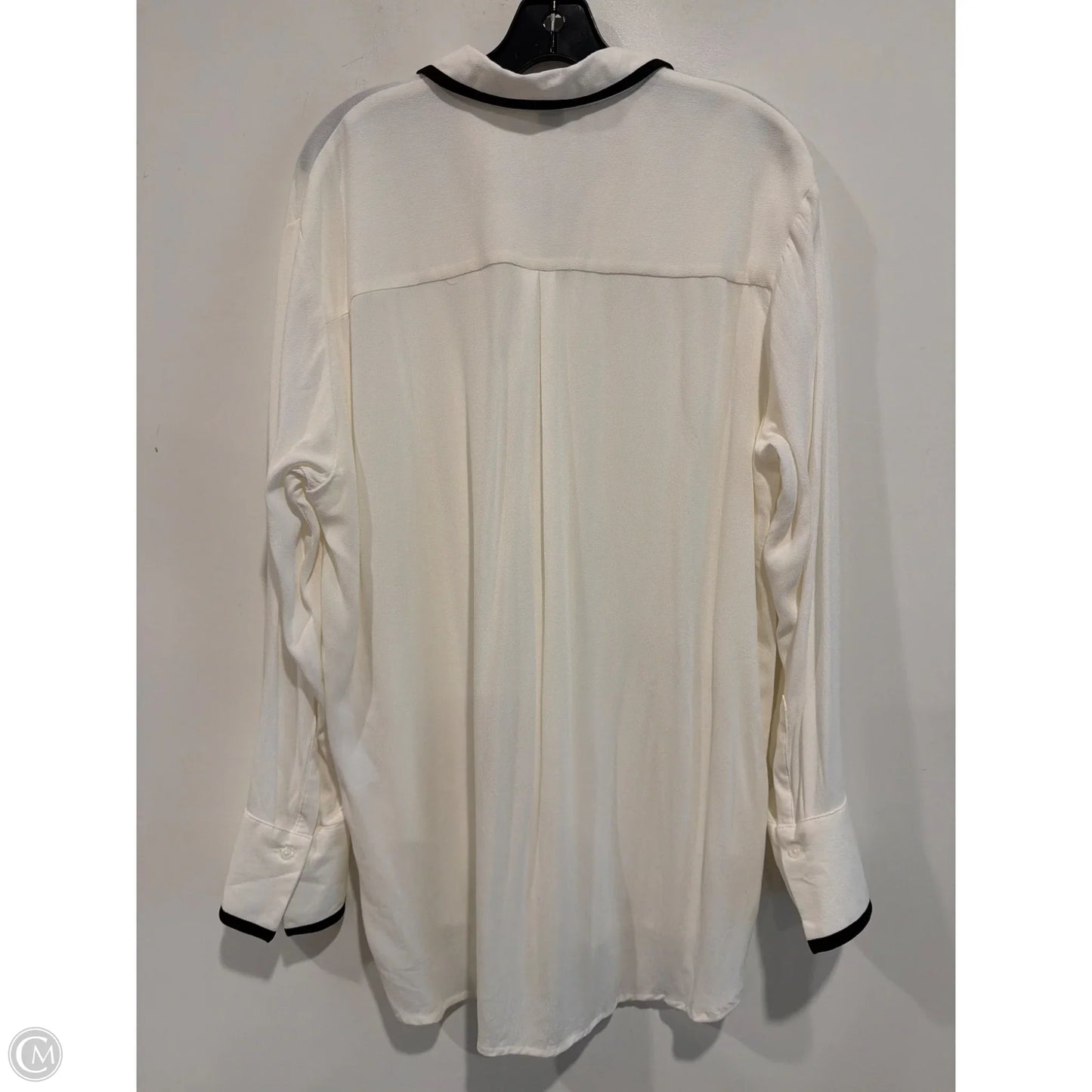 Top Long Sleeve By Old Navy In White, Size: M