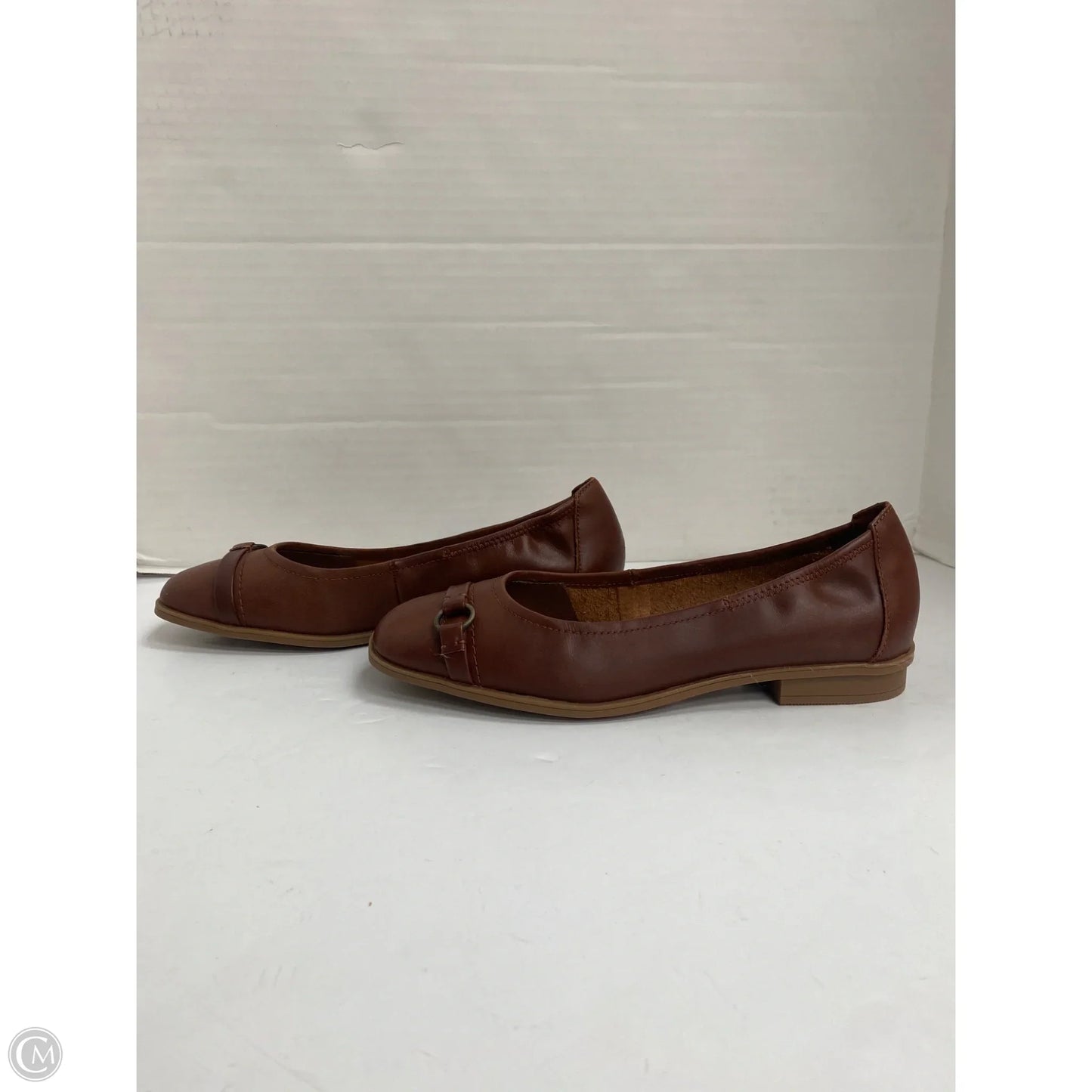 Shoes Flats By Clarks In Brown, Size: 7.5