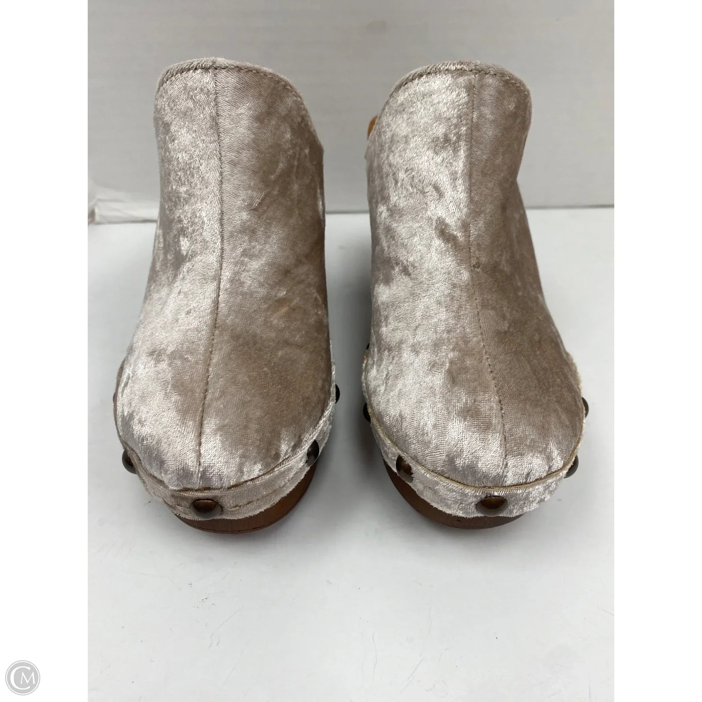 Shoes Heels Block By Clothes Mentor In Cream, Size: 6.5