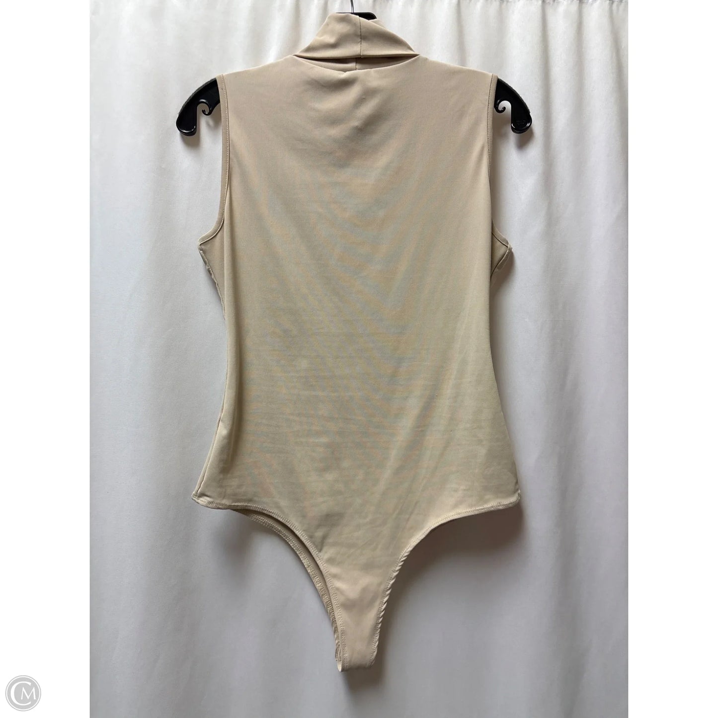 Top Sleeveless By Tcec In Beige, Size: L