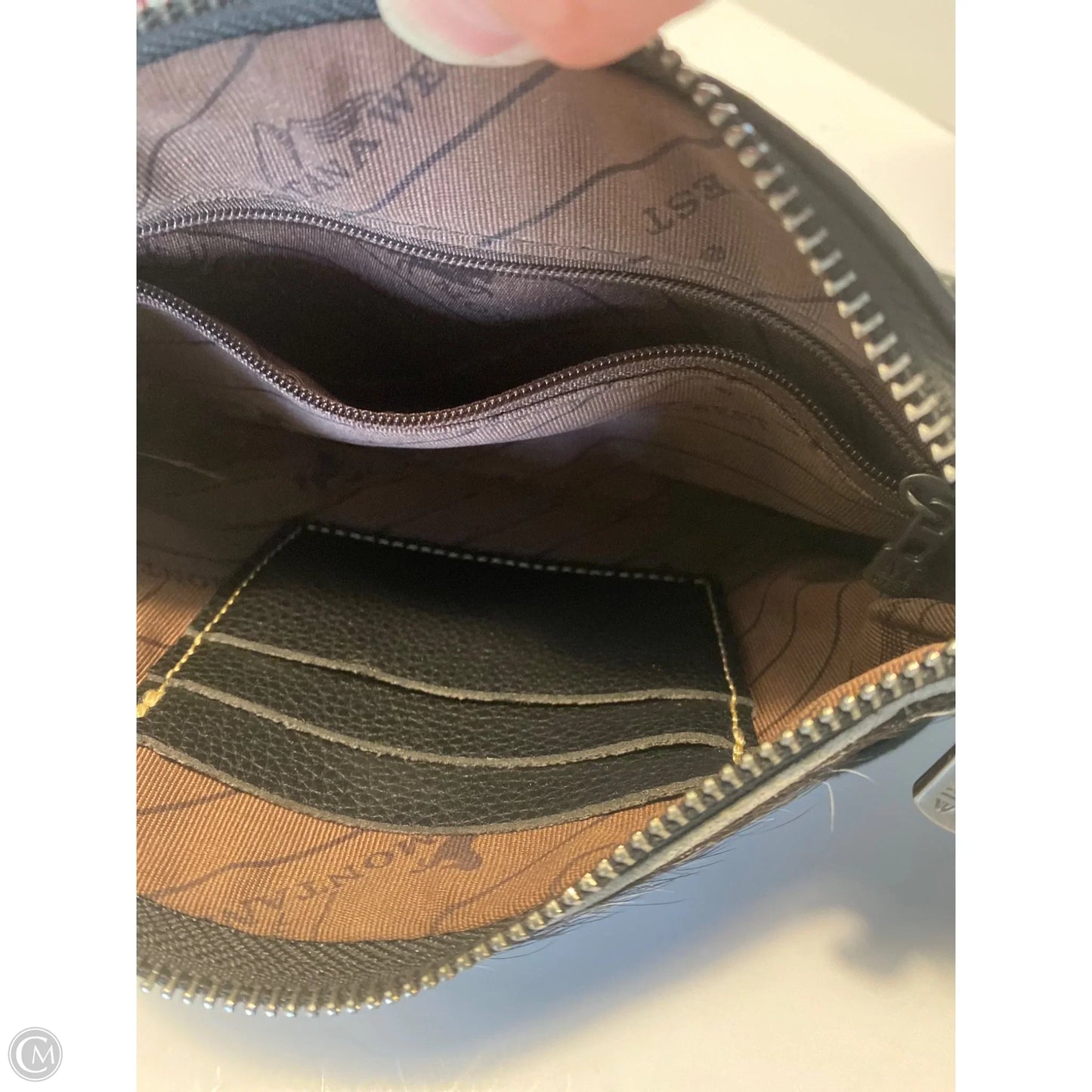 Crossbody Leather By Clothes Mentor, Size: Small