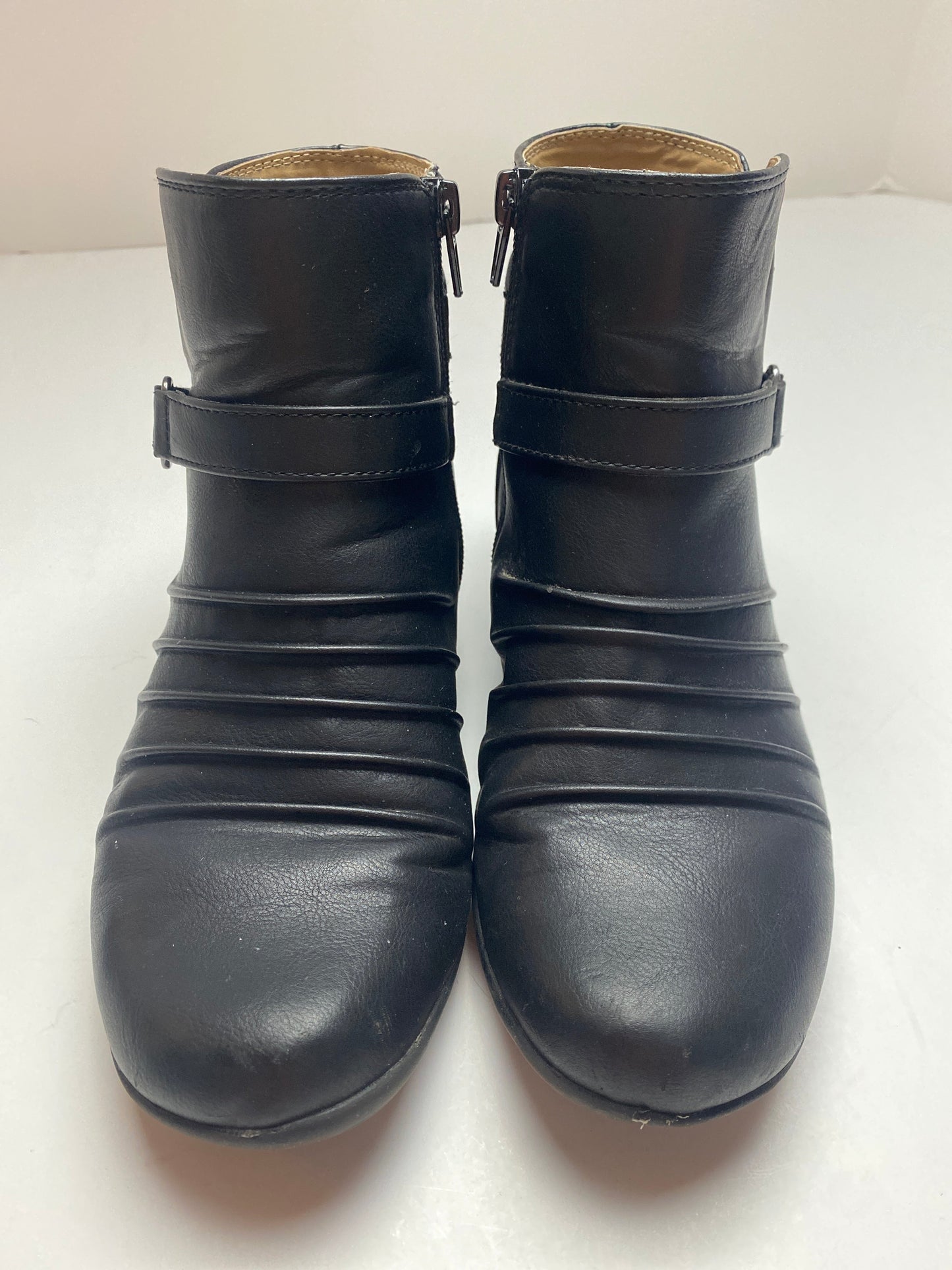 Boots Ankle Heels By Metaphor In Black, Size: 6