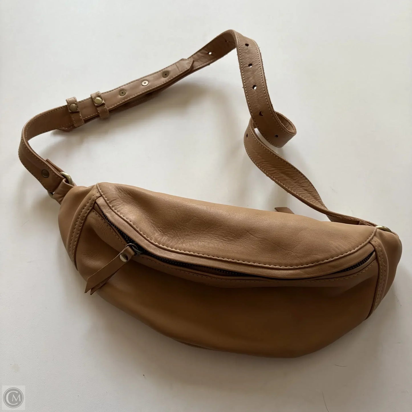 Handbag Leather By Mandrn, Size: Medium