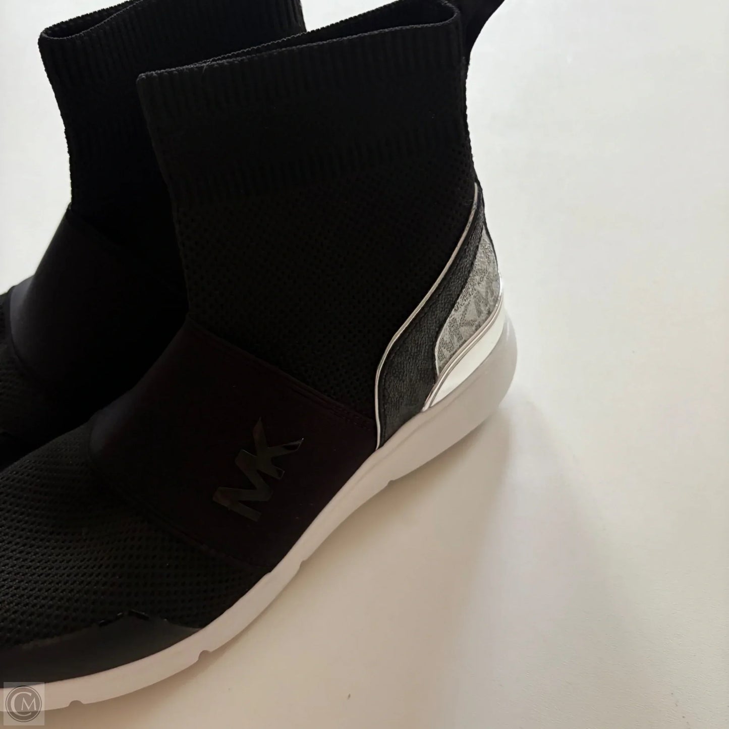 Shoes Designer By Michael Kors In Black, Size: 6