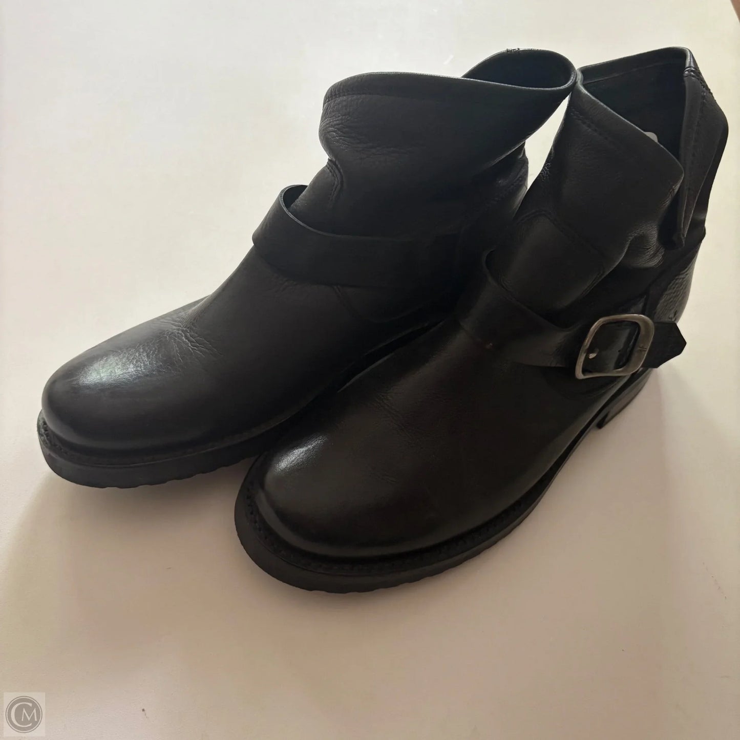 Boots Designer By Frye In Black, Size: 7.5