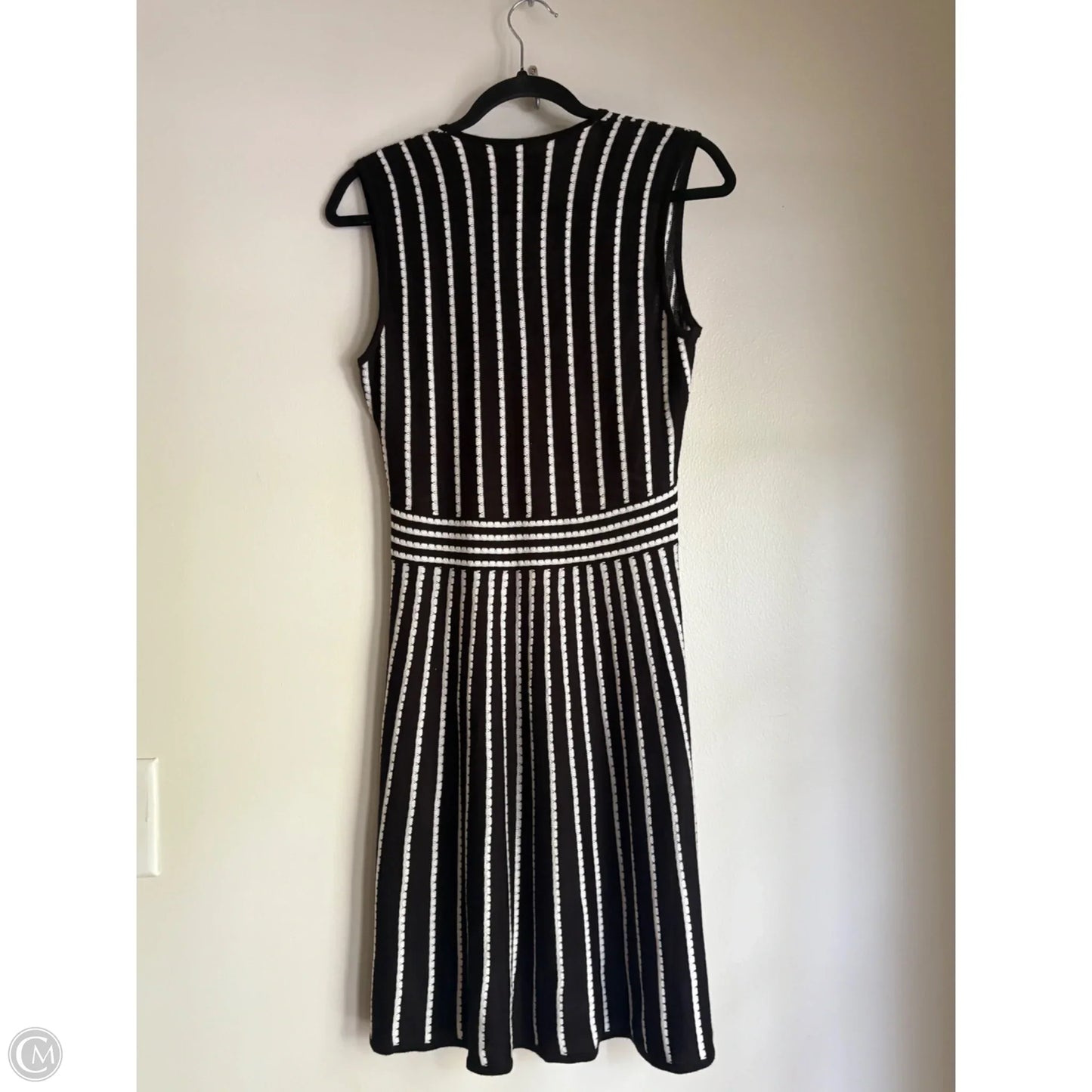 Dress Casual Midi By Calvin Klein In Striped Pattern, Size: M