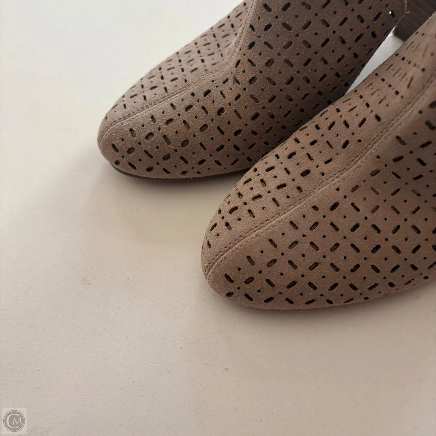 Shoes Heels Block By Crown And Ivy In Taupe, Size: 6