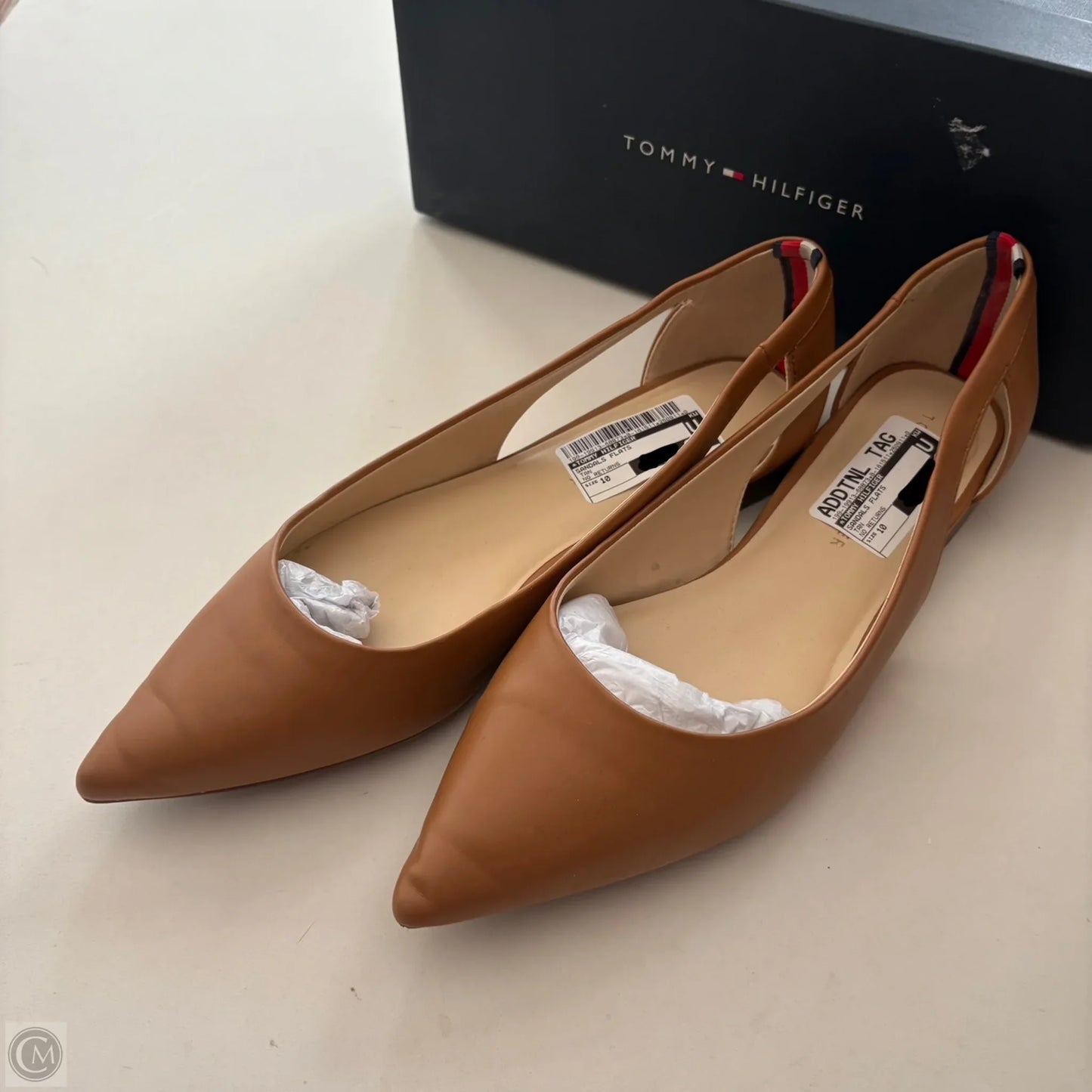 Sandals Flats By Tommy Hilfiger In Tan, Size: 10