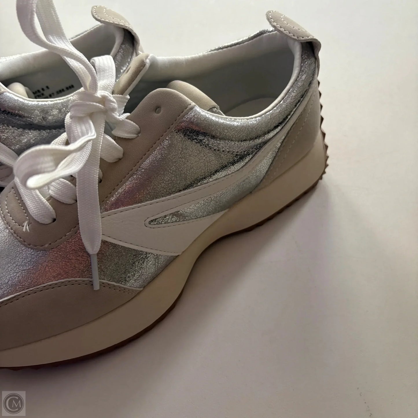 Shoes Athletic By Dolce Vita In Silver, Size: 8.5
