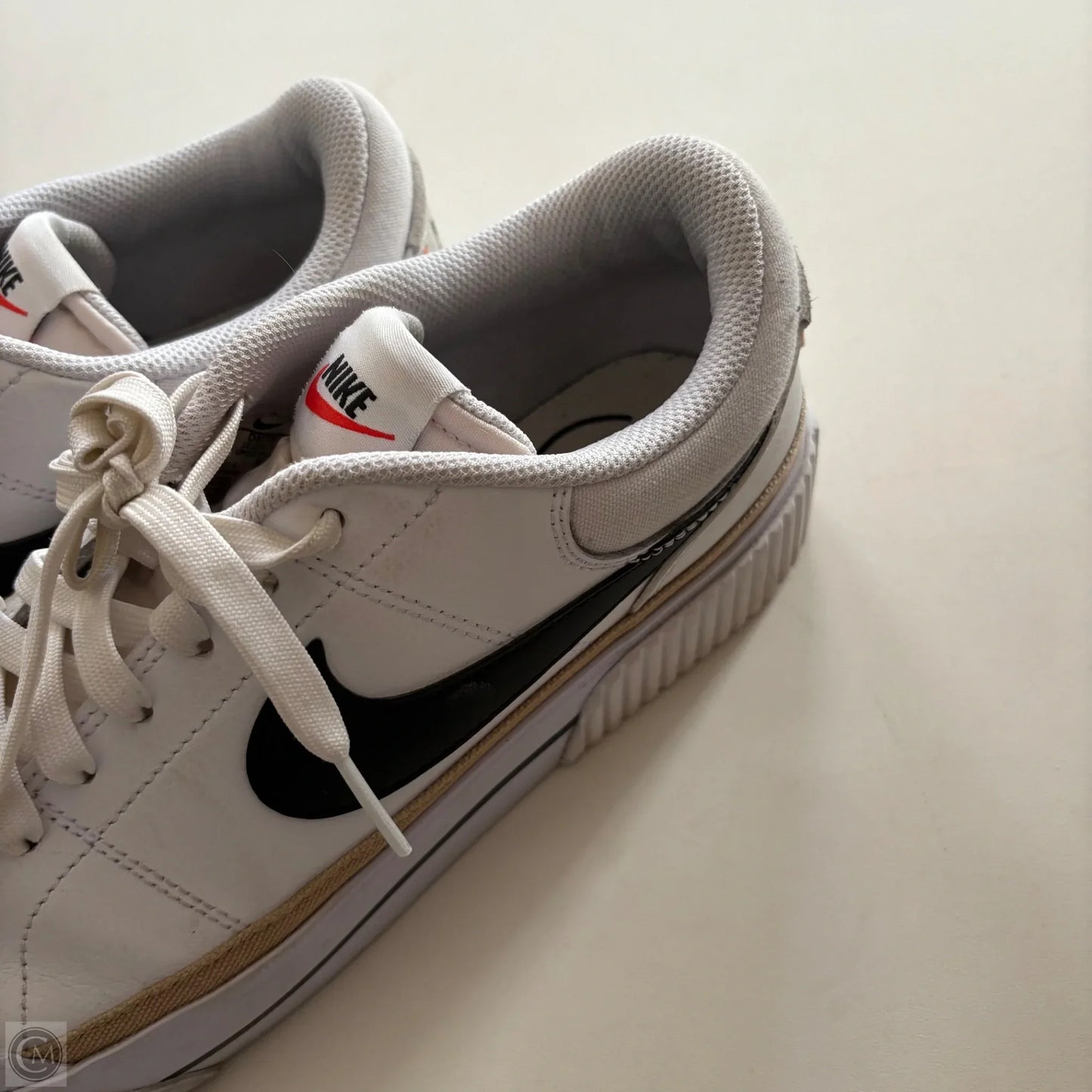 Shoes Athletic By Nike In White, Size: 9.5