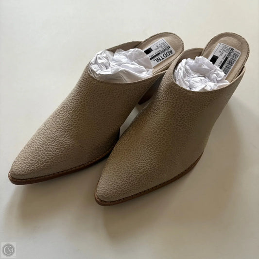 Boots Ankle Heels By Matisse In Cream, Size: 7.5