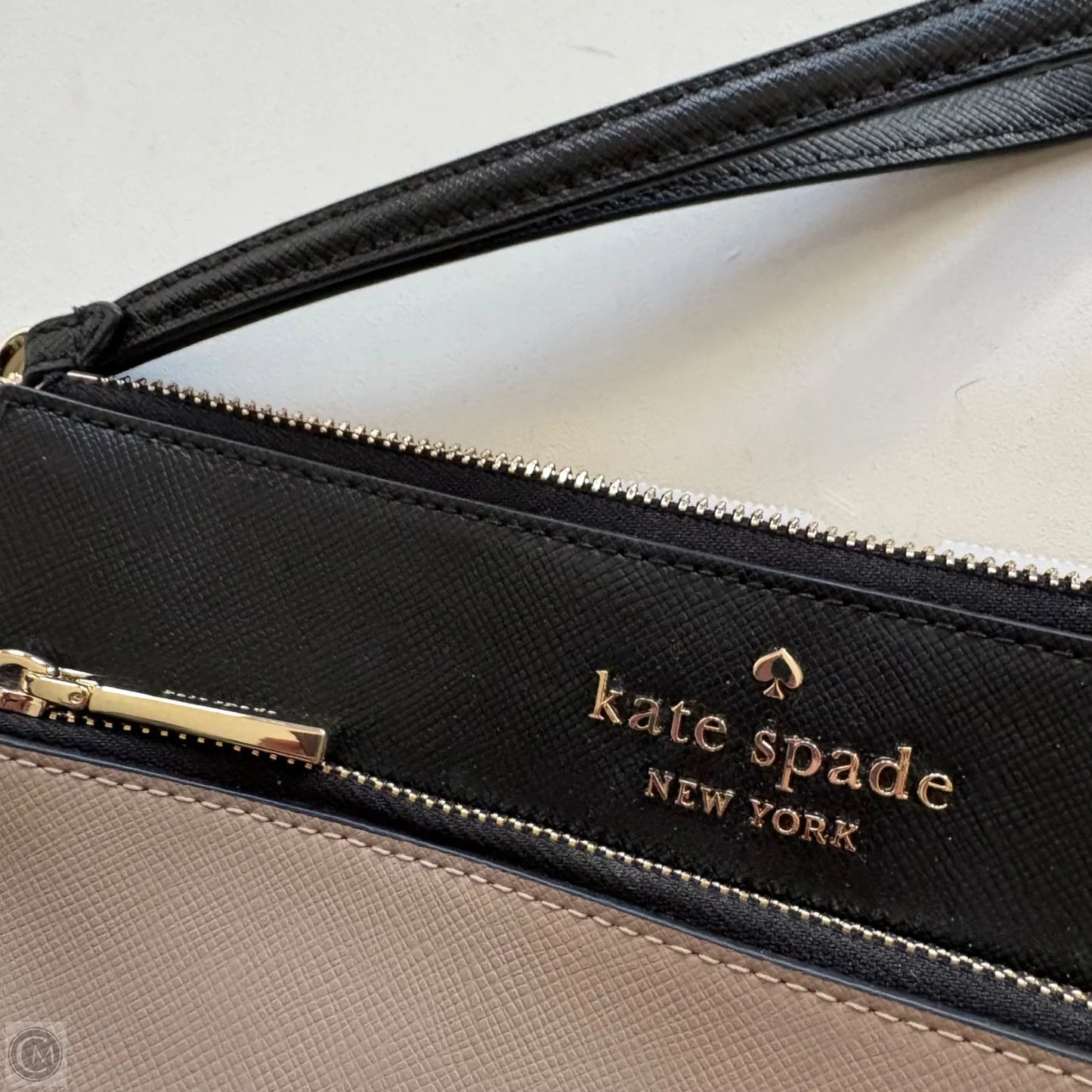 Wristlet Designer By Kate Spade, Size: Medium