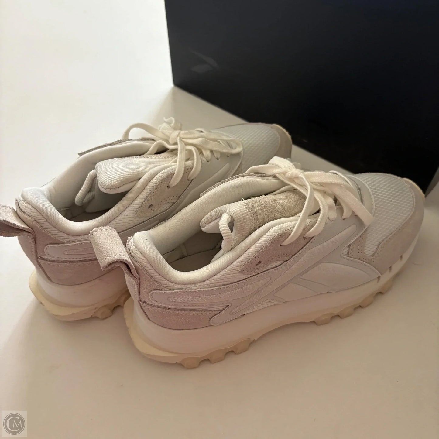 Shoes Athletic By Reebok In Cream, Size: 7