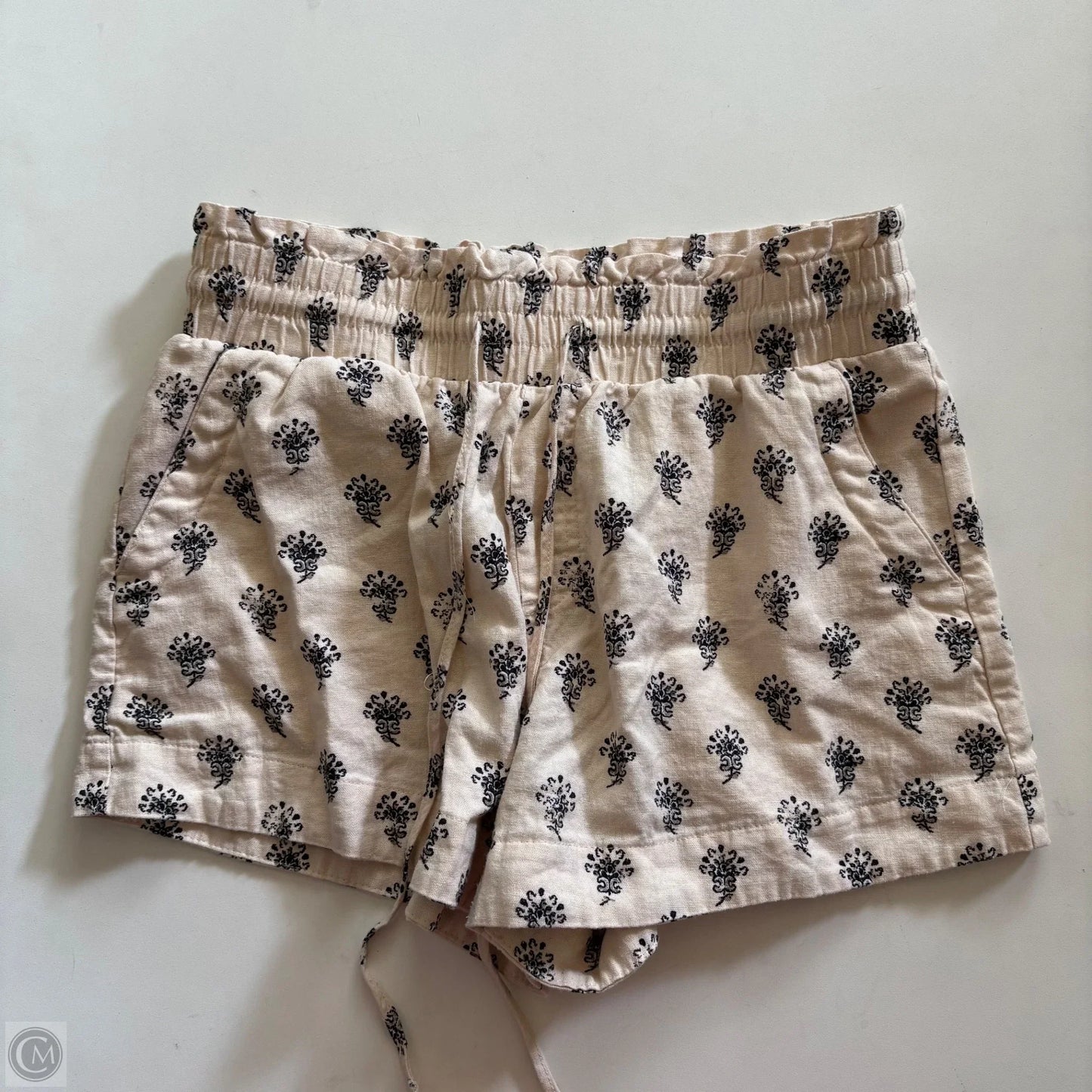 Shorts By A New Day In Cream, Size: 8