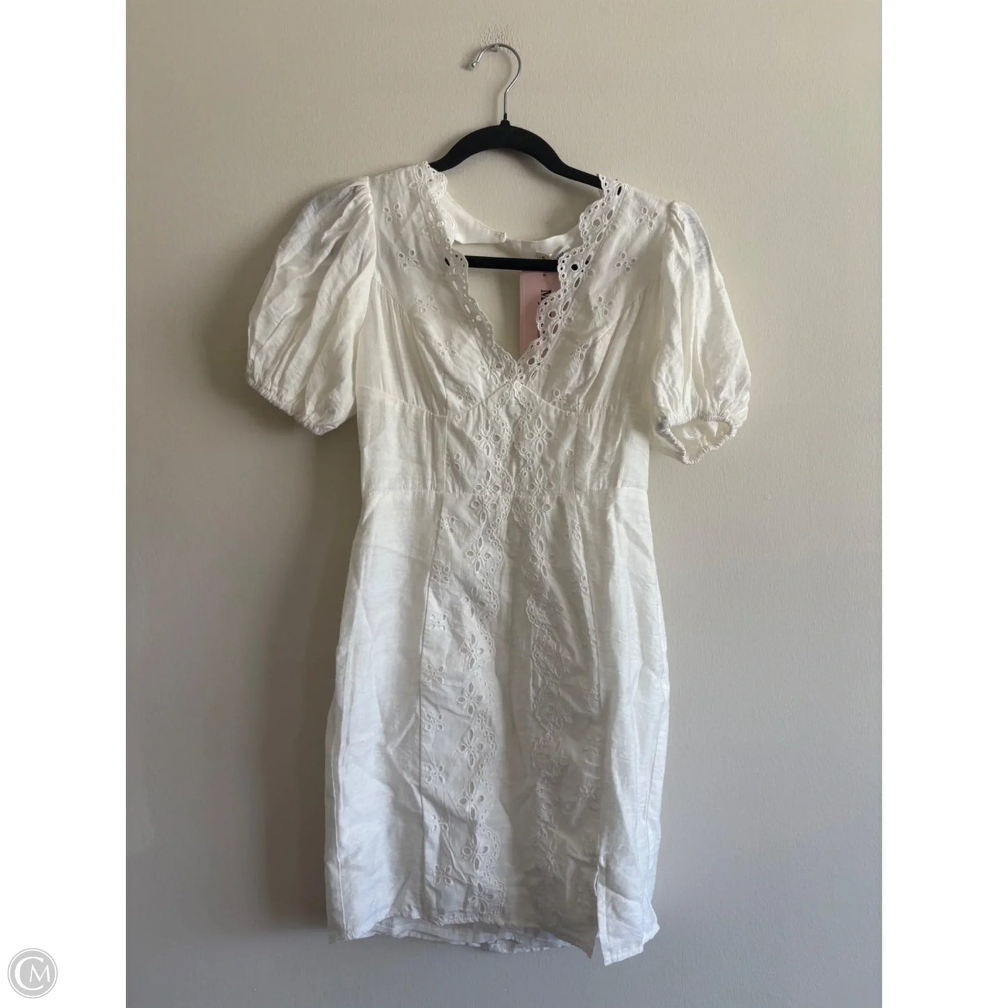 Dress Casual Short By Mika & Gala In White, Size: 6