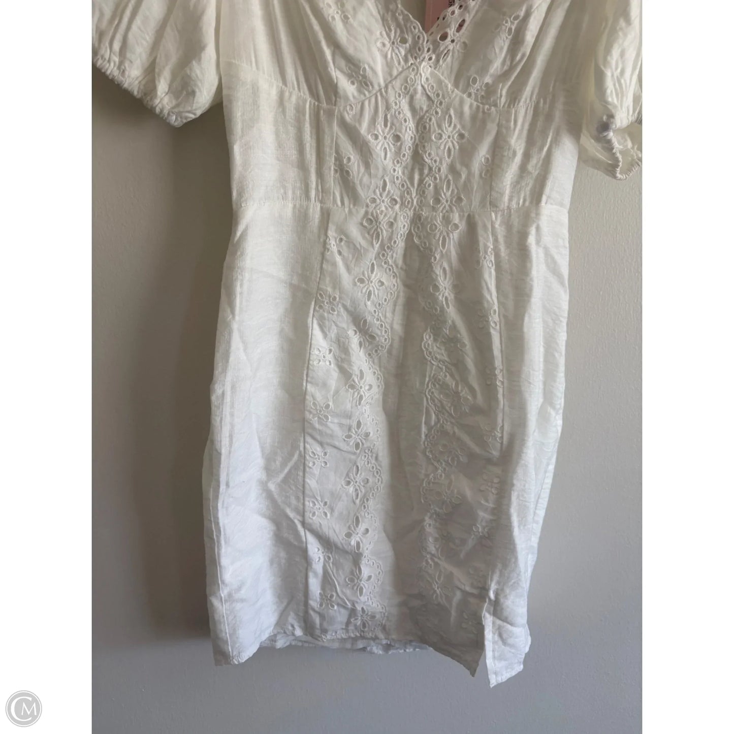 Dress Casual Short By Mika & Gala In White, Size: 6