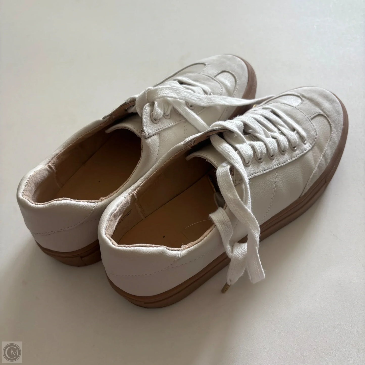 Shoes Athletic By Loft In Cream, Size: 8.5