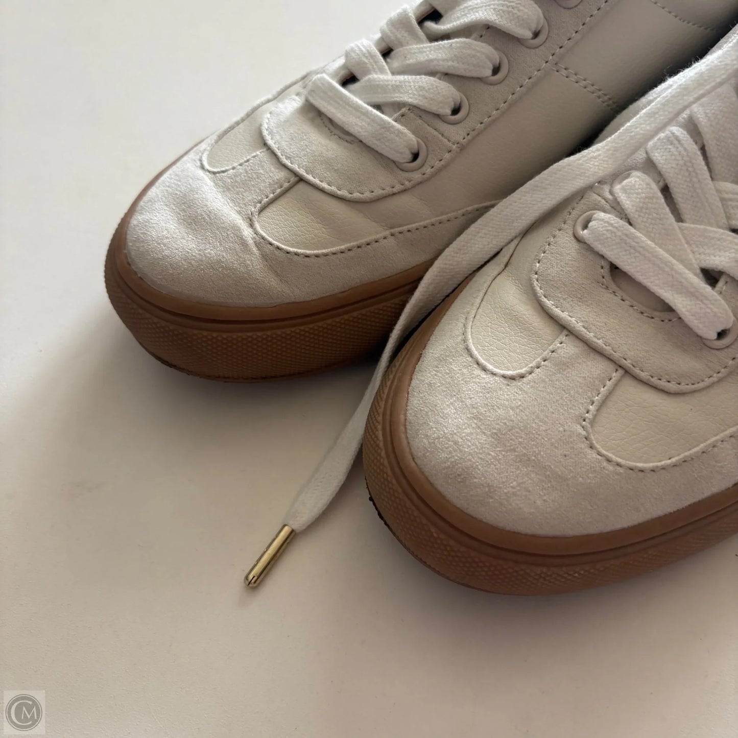 Shoes Athletic By Loft In Cream, Size: 8.5