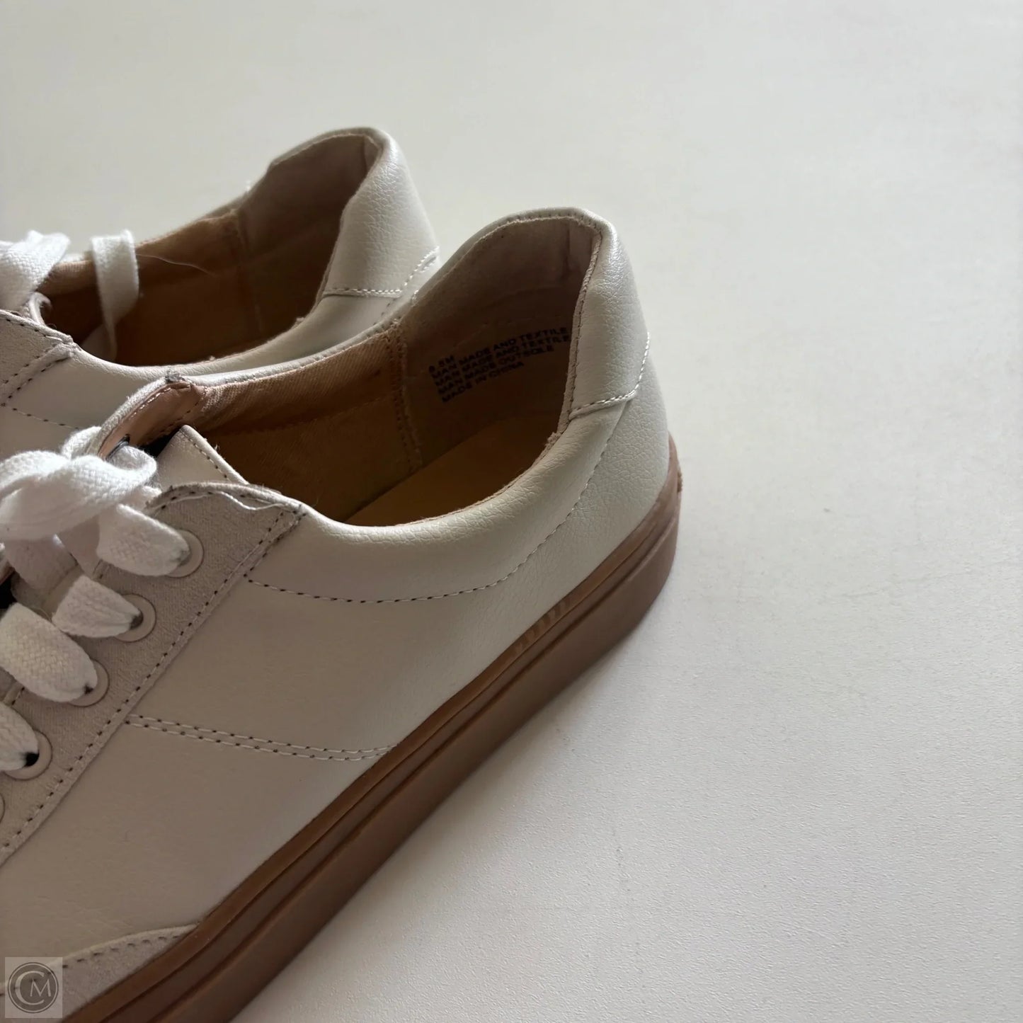 Shoes Athletic By Loft In Cream, Size: 8.5
