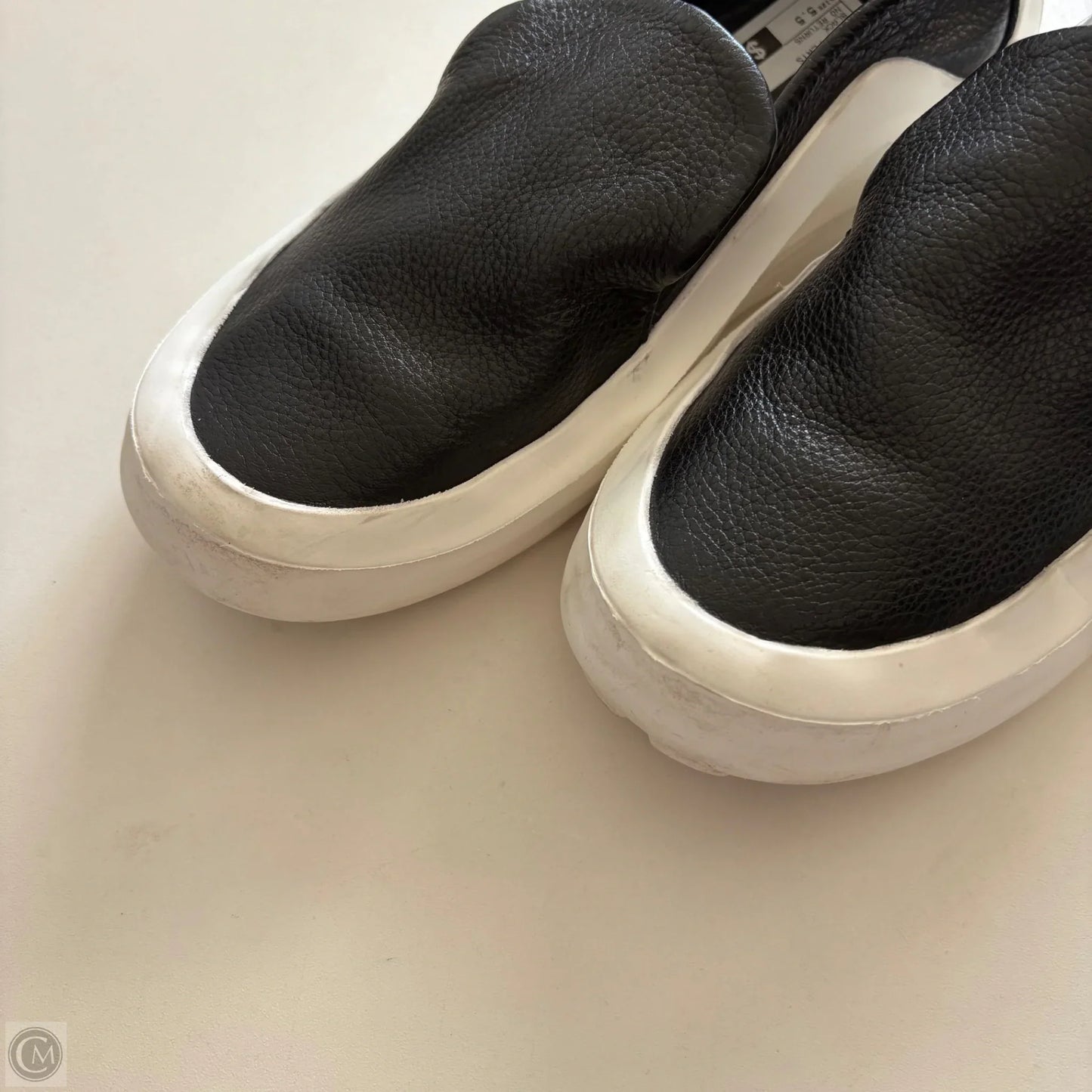 Shoes Flats By Bueno In Black, Size: 5.5