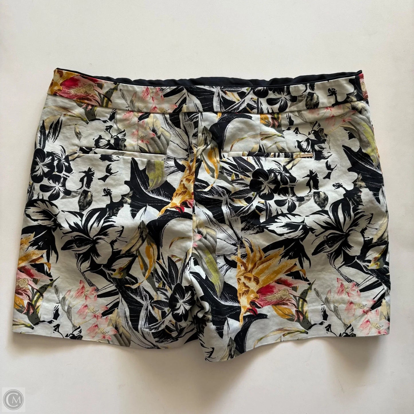 Shorts By White House Black Market In Floral Print, Size: 12